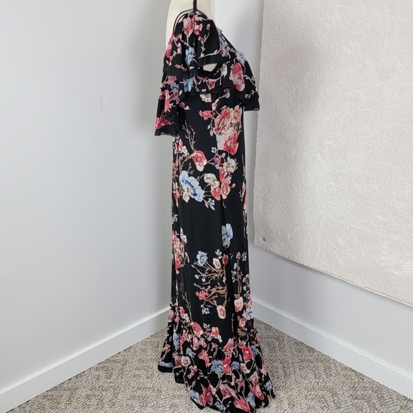 WHBM Black Elegant Boho Floral Embroidered Cold Shoulder Ruffled Maxi Dress Sz 6 - Picture 4 of 16